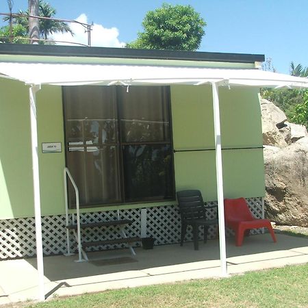 Horseshoe Bay Resort Боуен Екстериор снимка