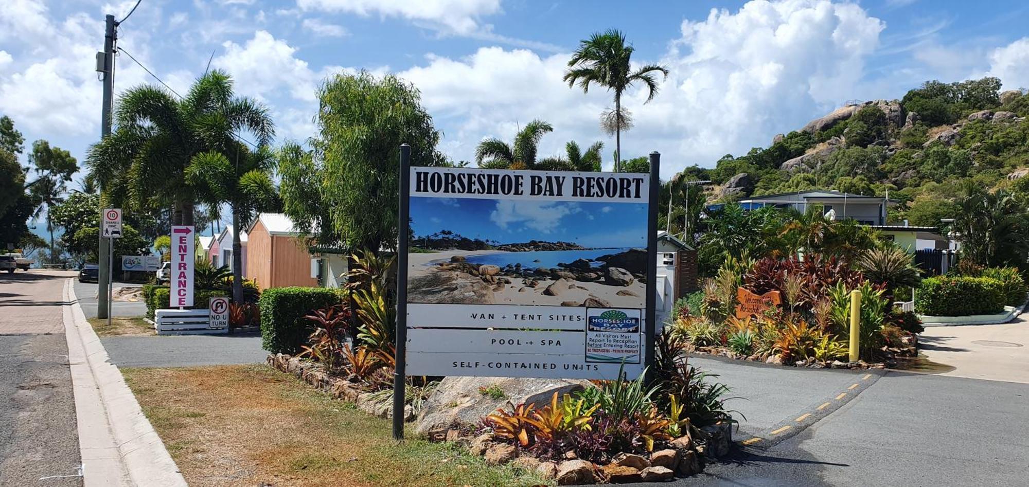Horseshoe Bay Resort Боуен Екстериор снимка