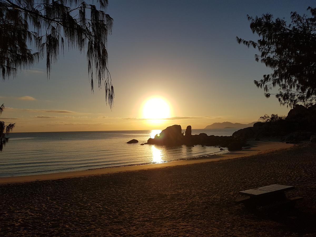 Horseshoe Bay Resort Боуен Екстериор снимка